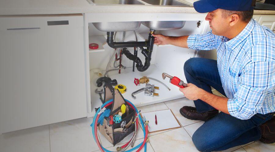 Expert burst pipe repair services in Rock Falls, IA